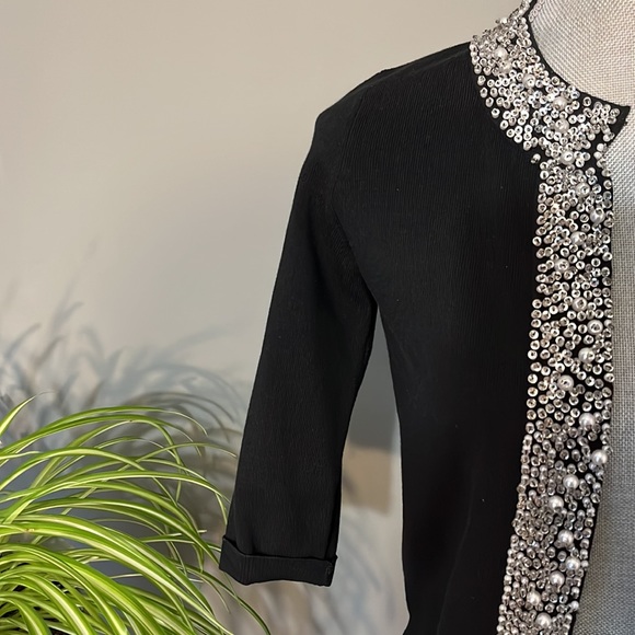 evie Black sweater - Picture 2 of 4